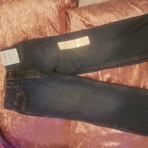 Relaxed Straight Jeans